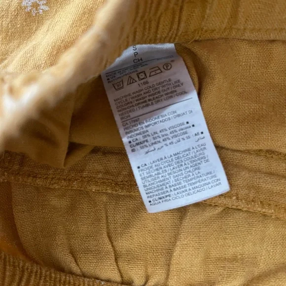 Old Navy Flower Shorts - Picture 5 of 5